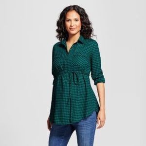 Maternity Green plaid flannel long sleeve shirt